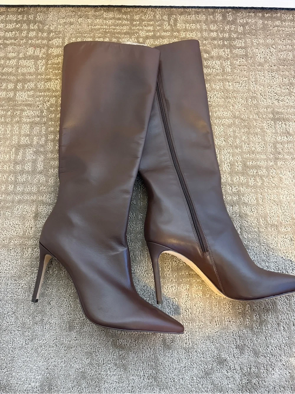 Gianni Bini Brown Knee High Pointed Toe Stiletto Boots Size 9.5 NWT